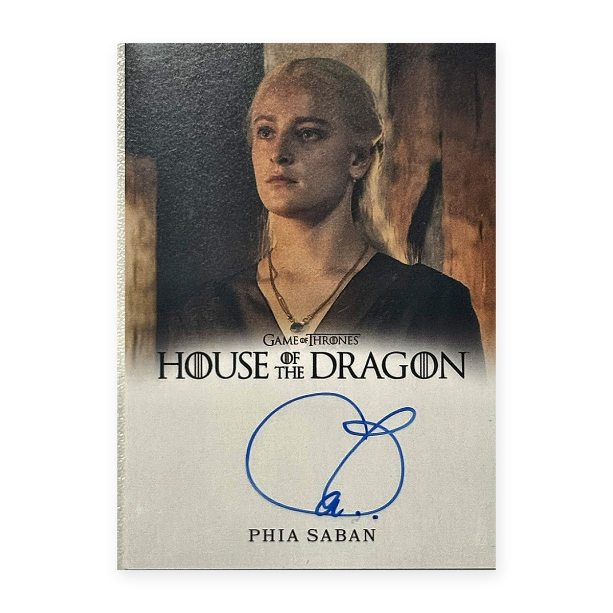 Phia Saban Queen Helaena Targaryen Autograph HotD Series 2 Vorderseite